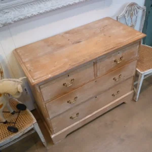 Decorative Antiques in West Sussex