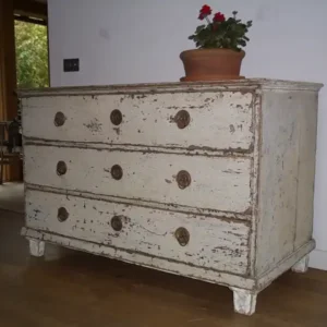 Decorative Antiques in West Sussex