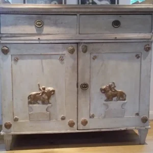 Decorative Antiques in West Sussex