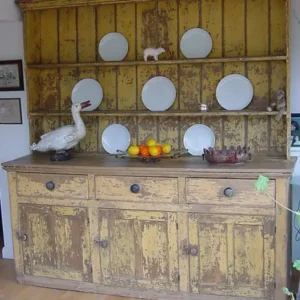Decorative Antiques in West Sussex