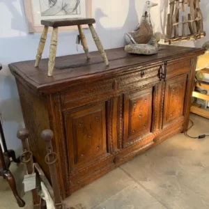 Decorative Antiques in West Sussex